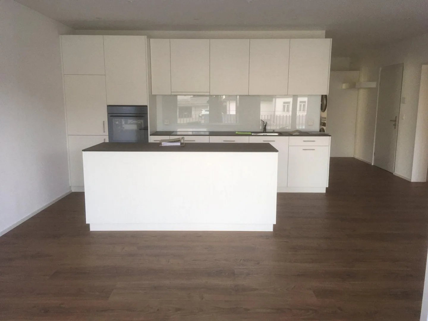 Apartment - Photo 2 of 8