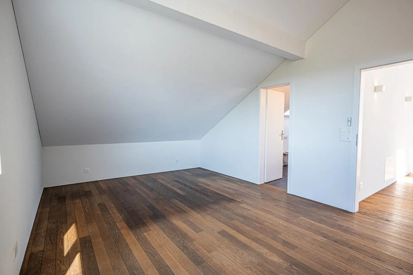 Modern and elegant penthouse apartment with 124 m² for sale in Moosseedorf - Photo 8 of 27