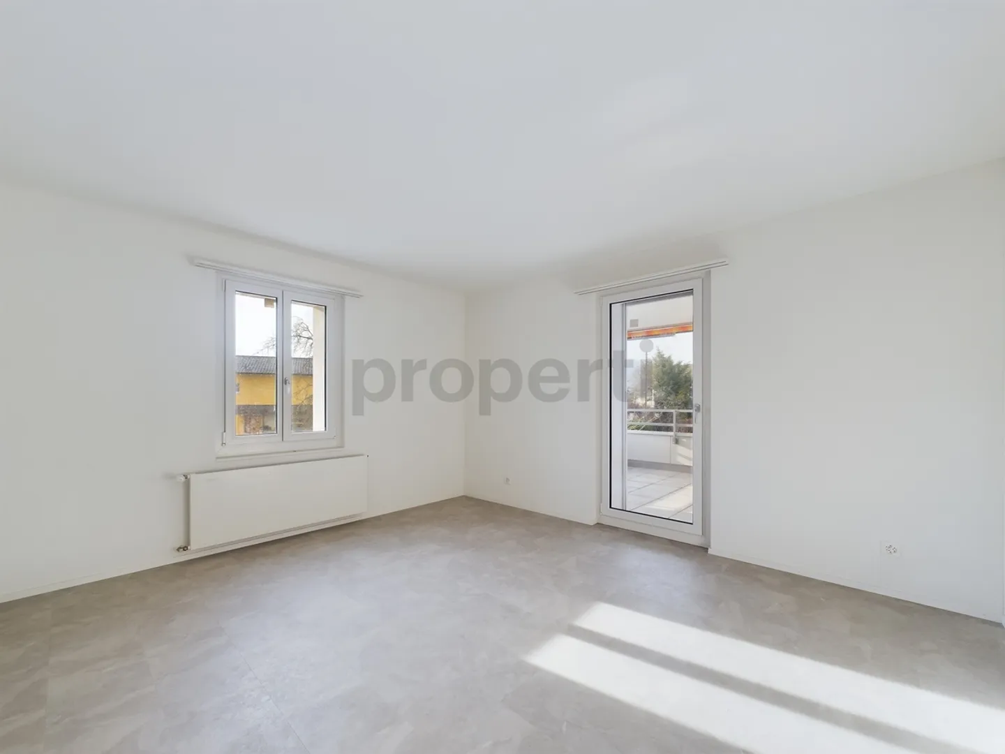 Stylish 3.5-room apartment with balcony in Lenzburg - Photo 4 of 9