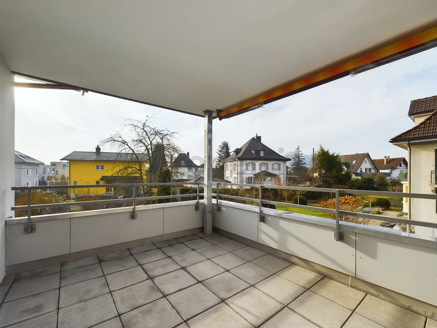 Stylish 3.5-room apartment with balcony in Lenzburg - Photo 8 of 9