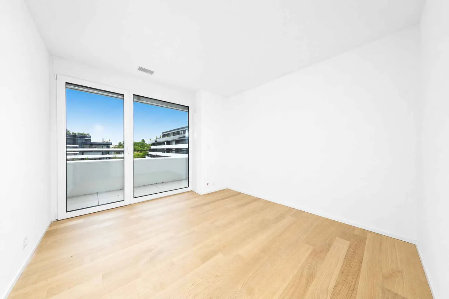 Appartement de Luxe avec Terrasse - Photo 6 sur 13