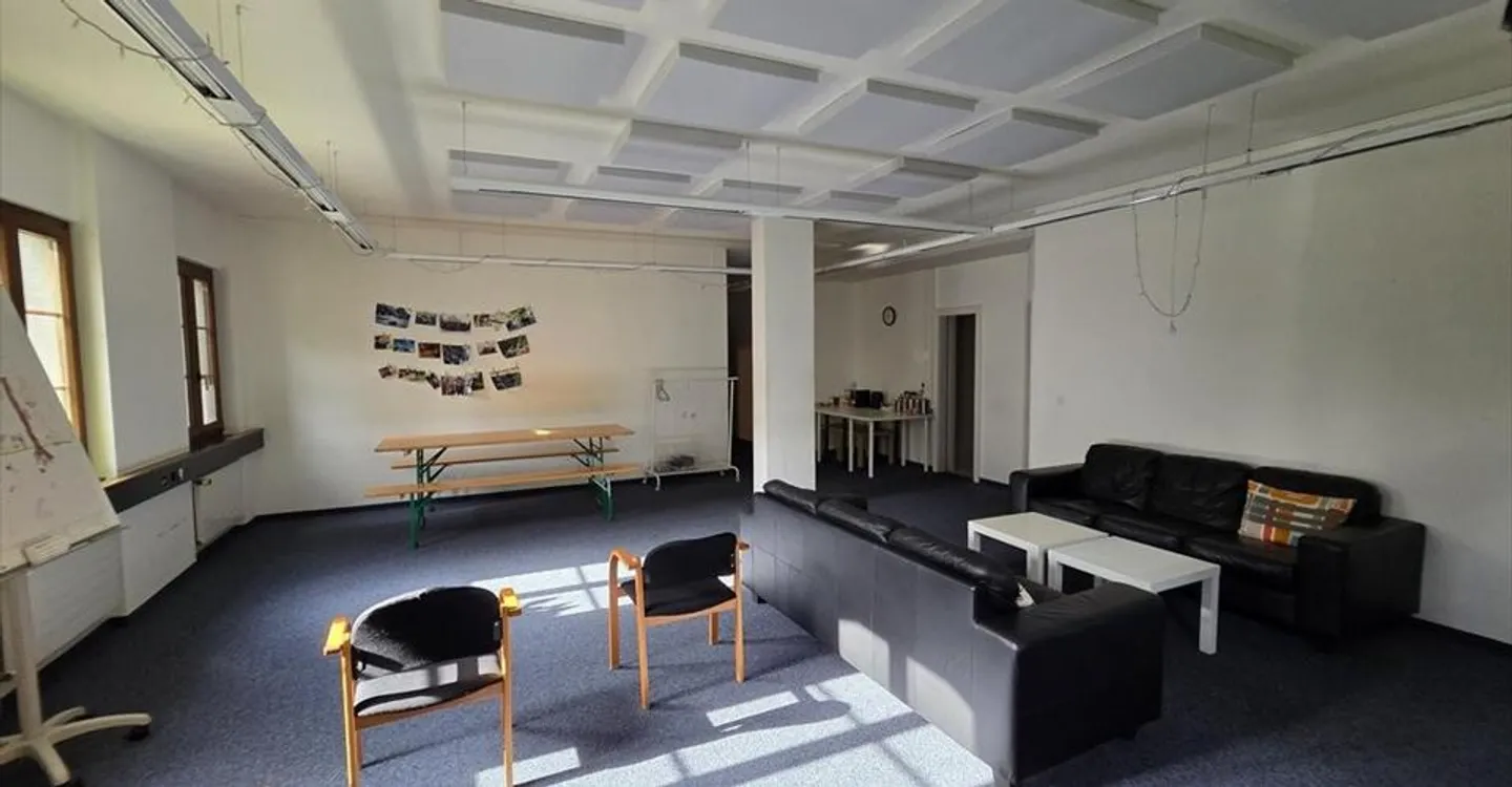 Bureau à louer - Photo 2 sur 6