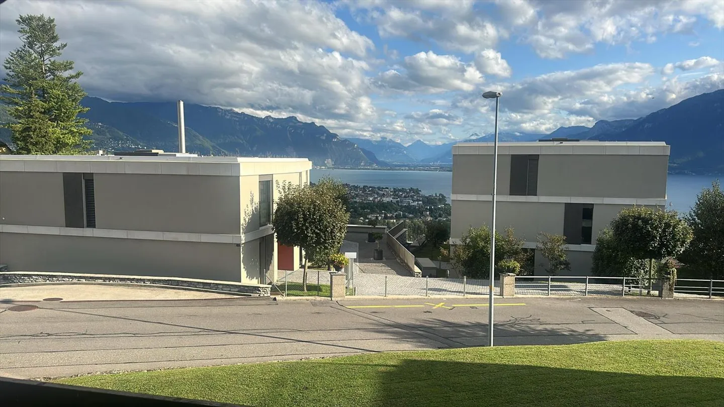 Appartamento con 4,5 stanze al 1° piano - Foto 1 di 6