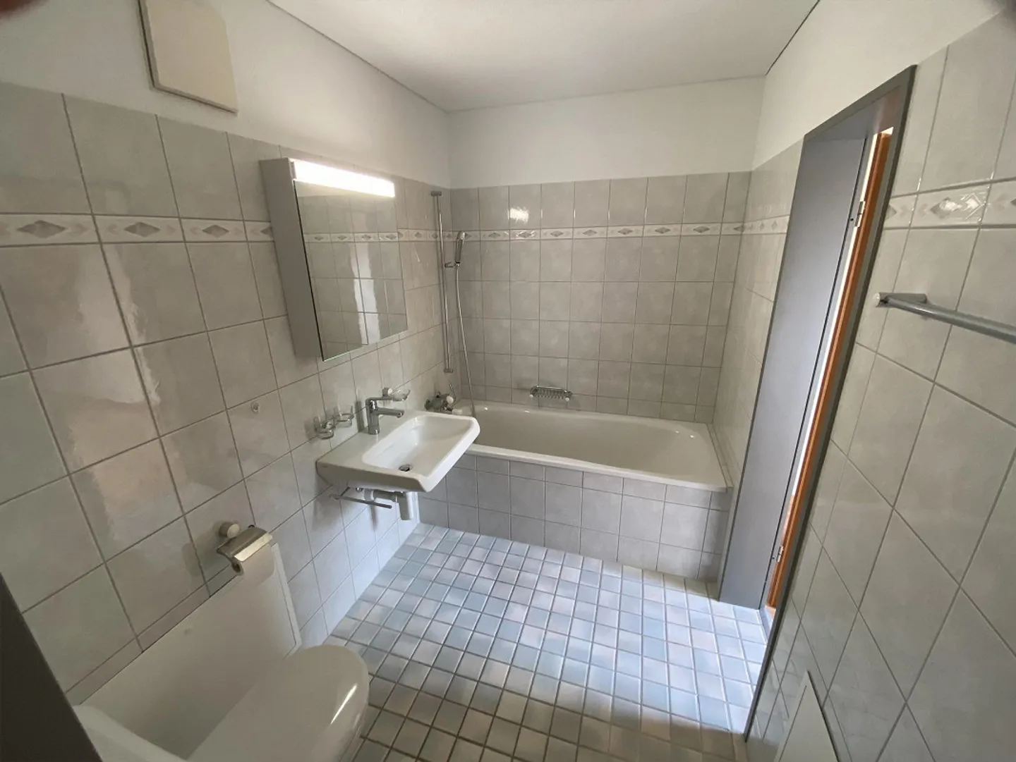 2.5 Room Apartment - Photo 6 of 6