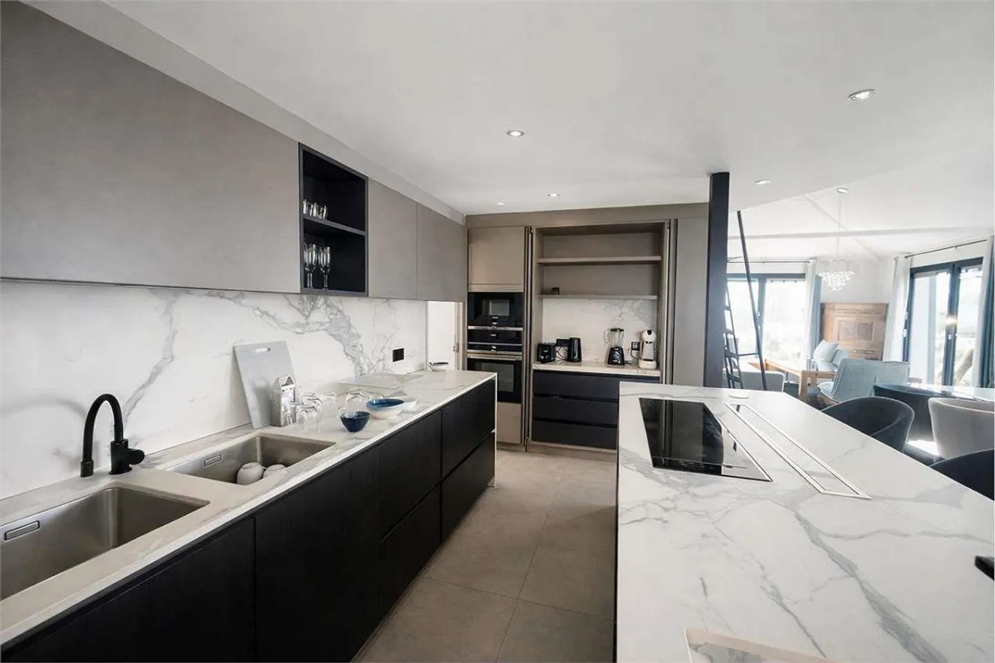 Penthouse de Prestige Meublé Face au Lac - Photo 4 sur 11