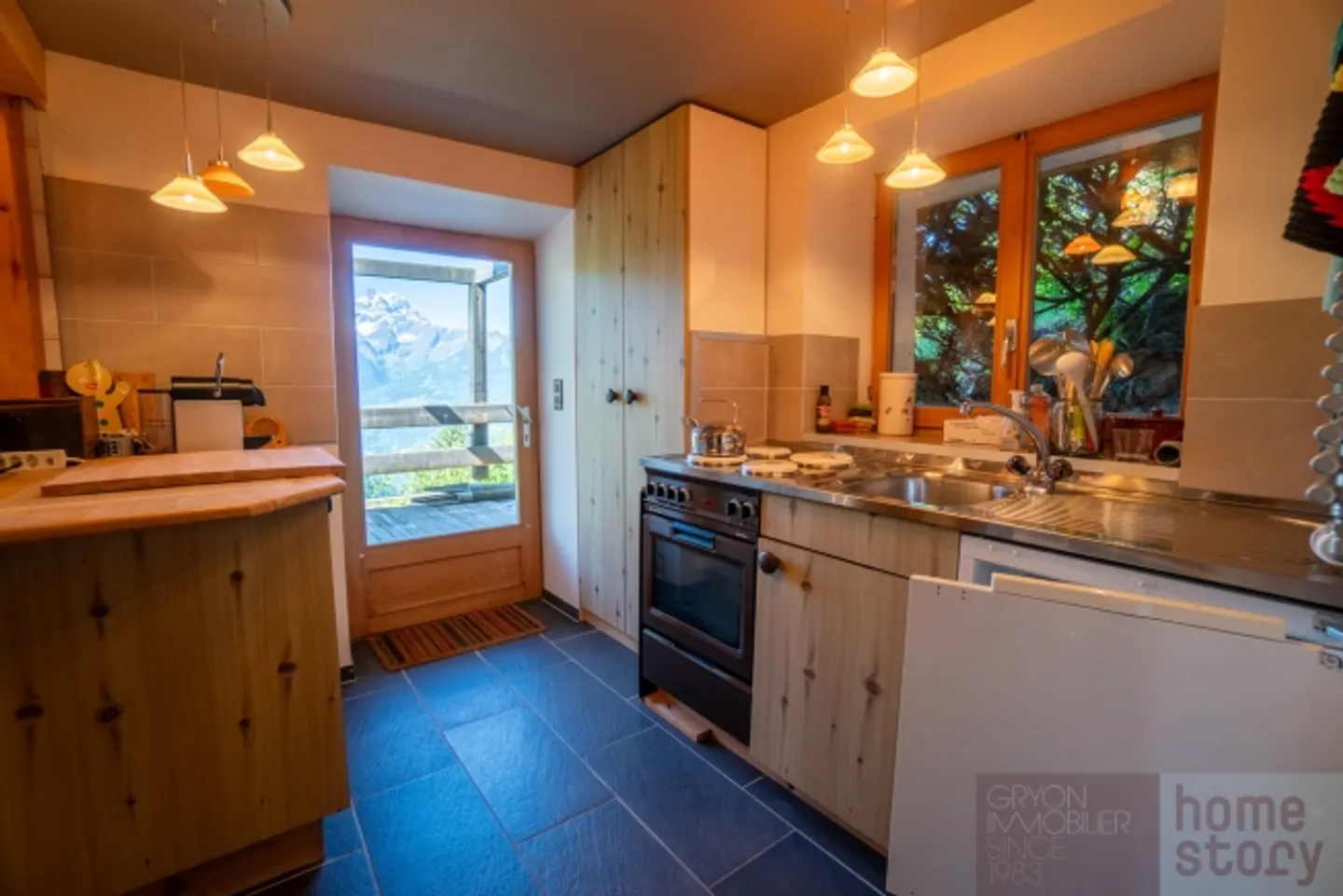 Charming chalet with studio, in the heart of alpine nature - Photo 11 of 20