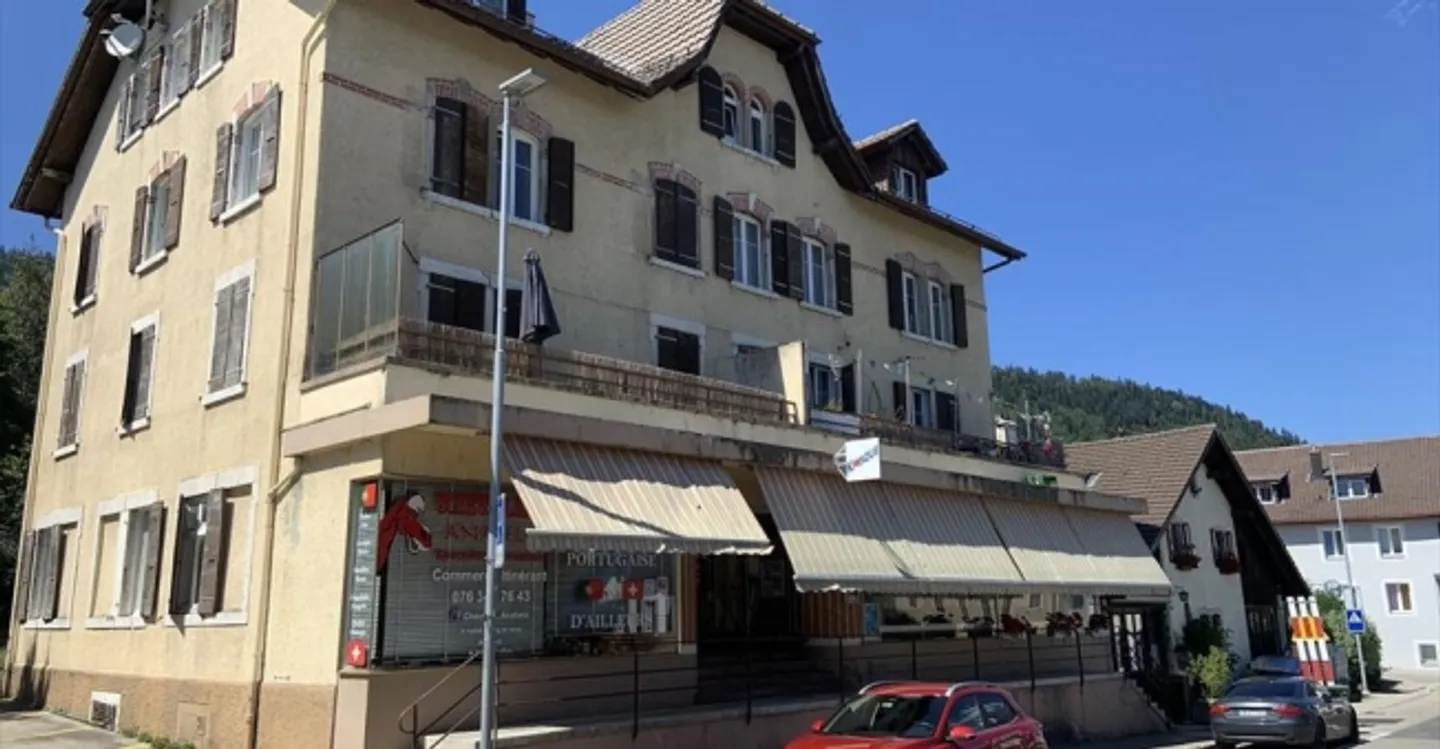 Mischgenutztes Gebäude mieten - Foto 2 von 5
