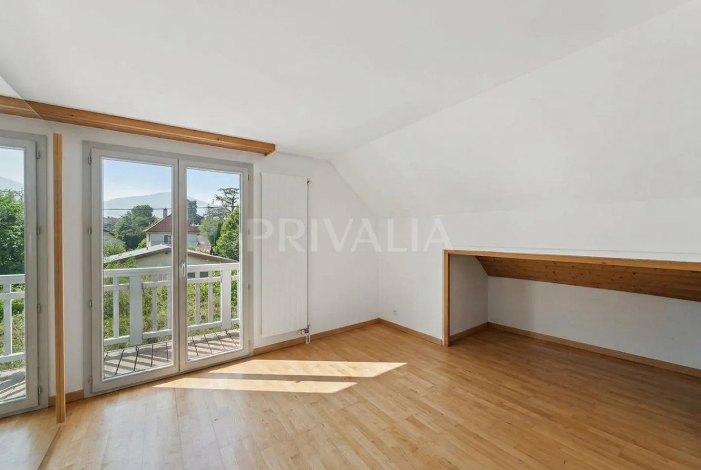 Exclusively: Charming individual house in the heart of Conches - Photo 5 of 6