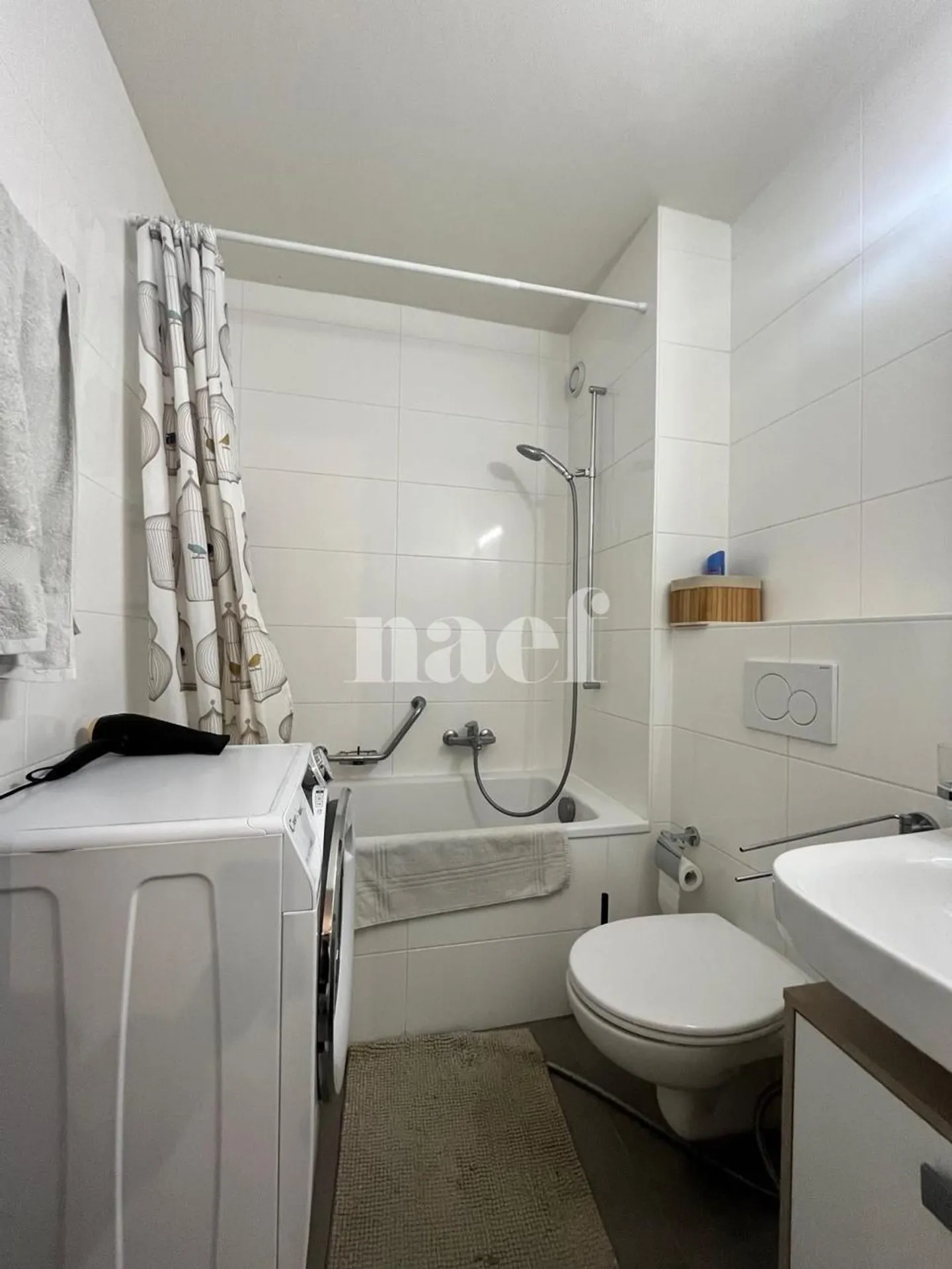 Vollständig renovierte Wohnung im Jahr 2023 nur wenige Schritte vom See und den Geschäften entfernt - Foto 6 von 10