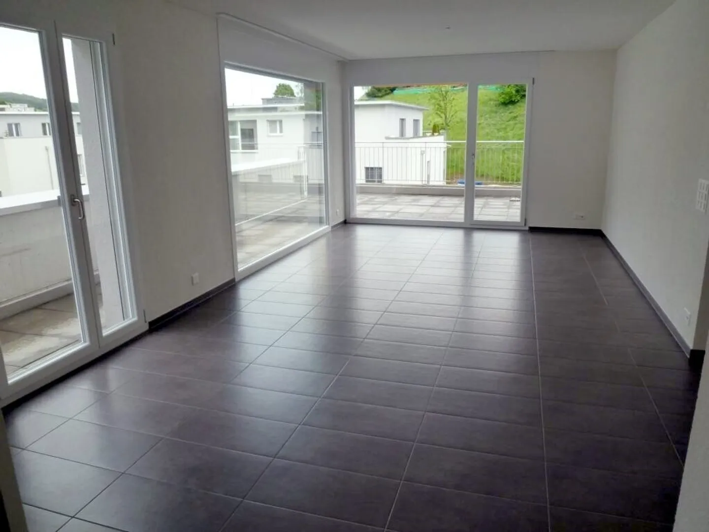 Appartamento attico 3.5 camere ultra moderno a Boll - Foto 3 di 8