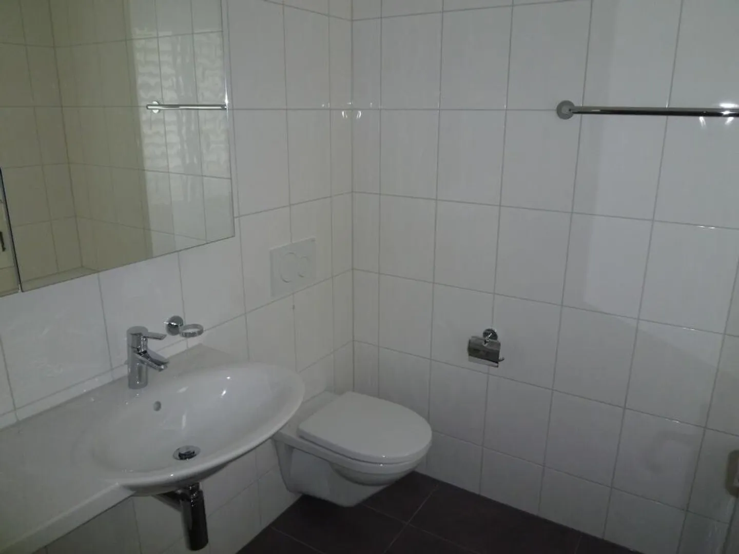 Appartamento attico 3.5 camere ultra moderno a Boll - Foto 5 di 8