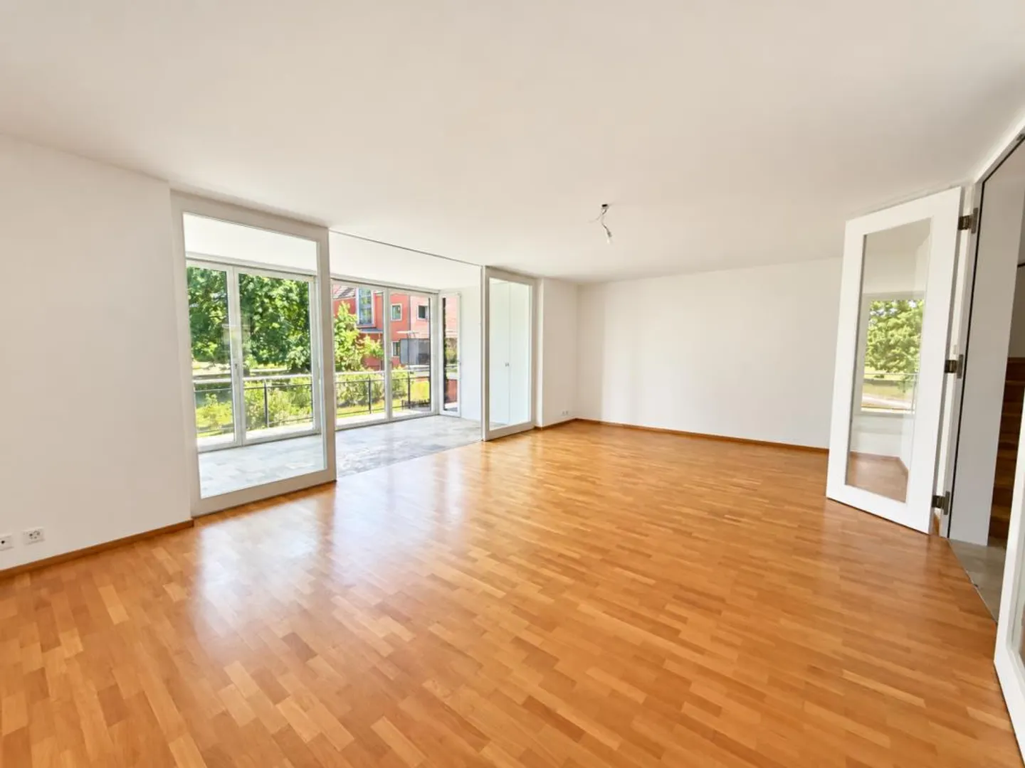Grosszügige 4.5-Zi.-Maisonette-Wohnung mit Hobbyraum - Photo 5 sur 12
