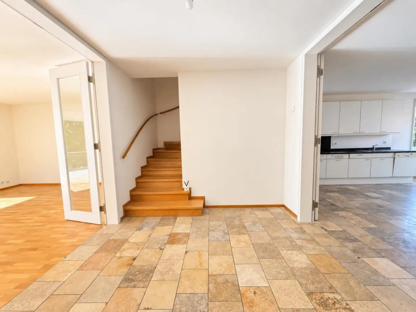 Grosszügige 4.5-Zi.-Maisonette-Wohnung mit Hobbyraum - Photo 6 sur 12