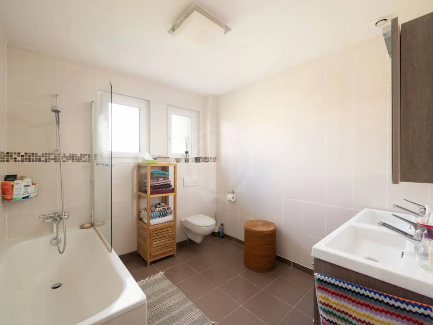 10-Zimmer-Haus - Foto 8 von 11