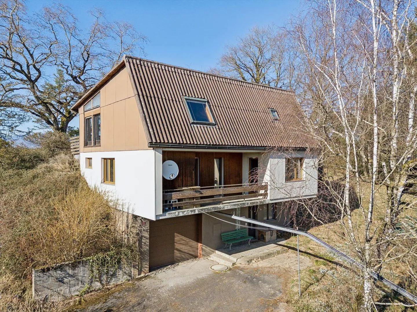 Villa avec piscine et vue sur le lac de Neuchâtel - Photo 3 sur 12
