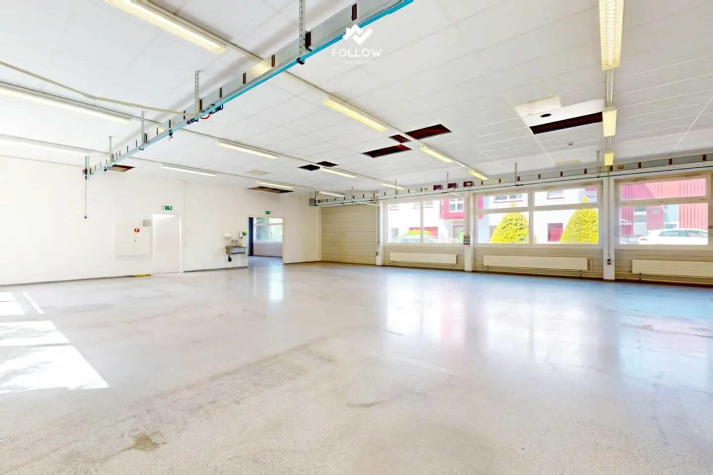 Moderna hall commerciale con ufficio e potenziale di utilizzo versatile a Marly - Foto 14 di 26