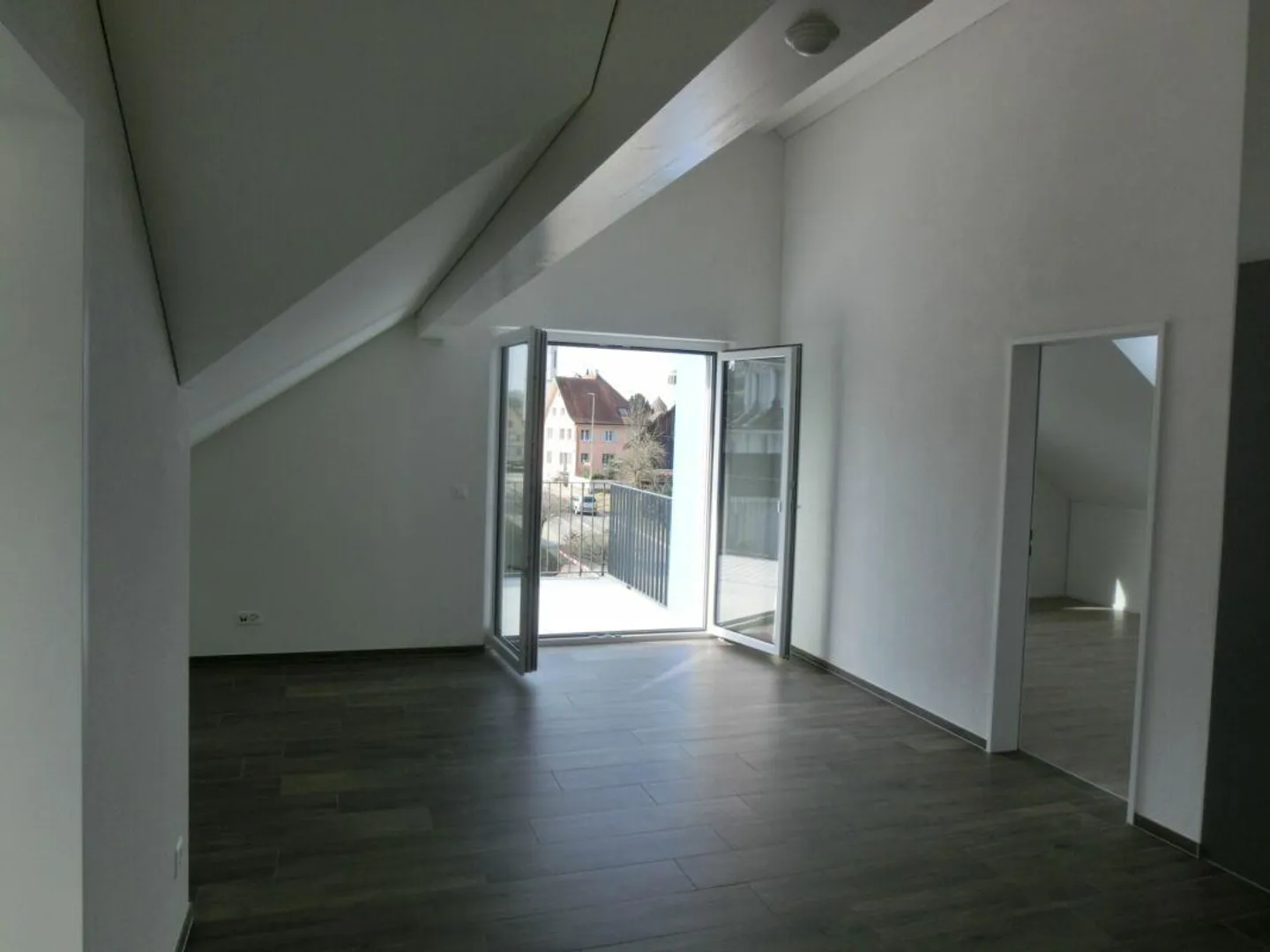 Charmante Dachwohnung - Foto 6 von 13