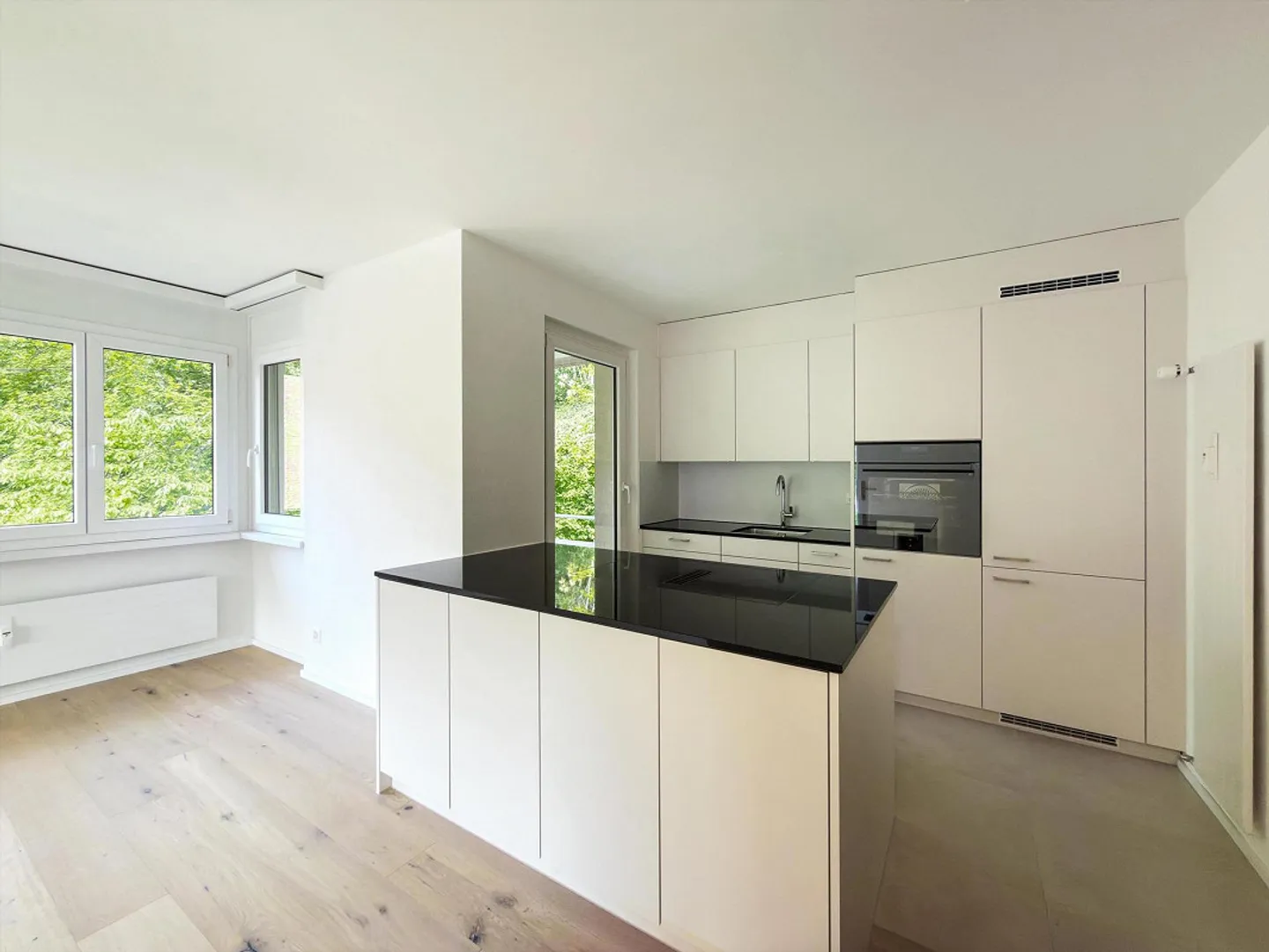 Renovated 4.5-room condominium in the St. Georgen district - Photo 1 of 10
