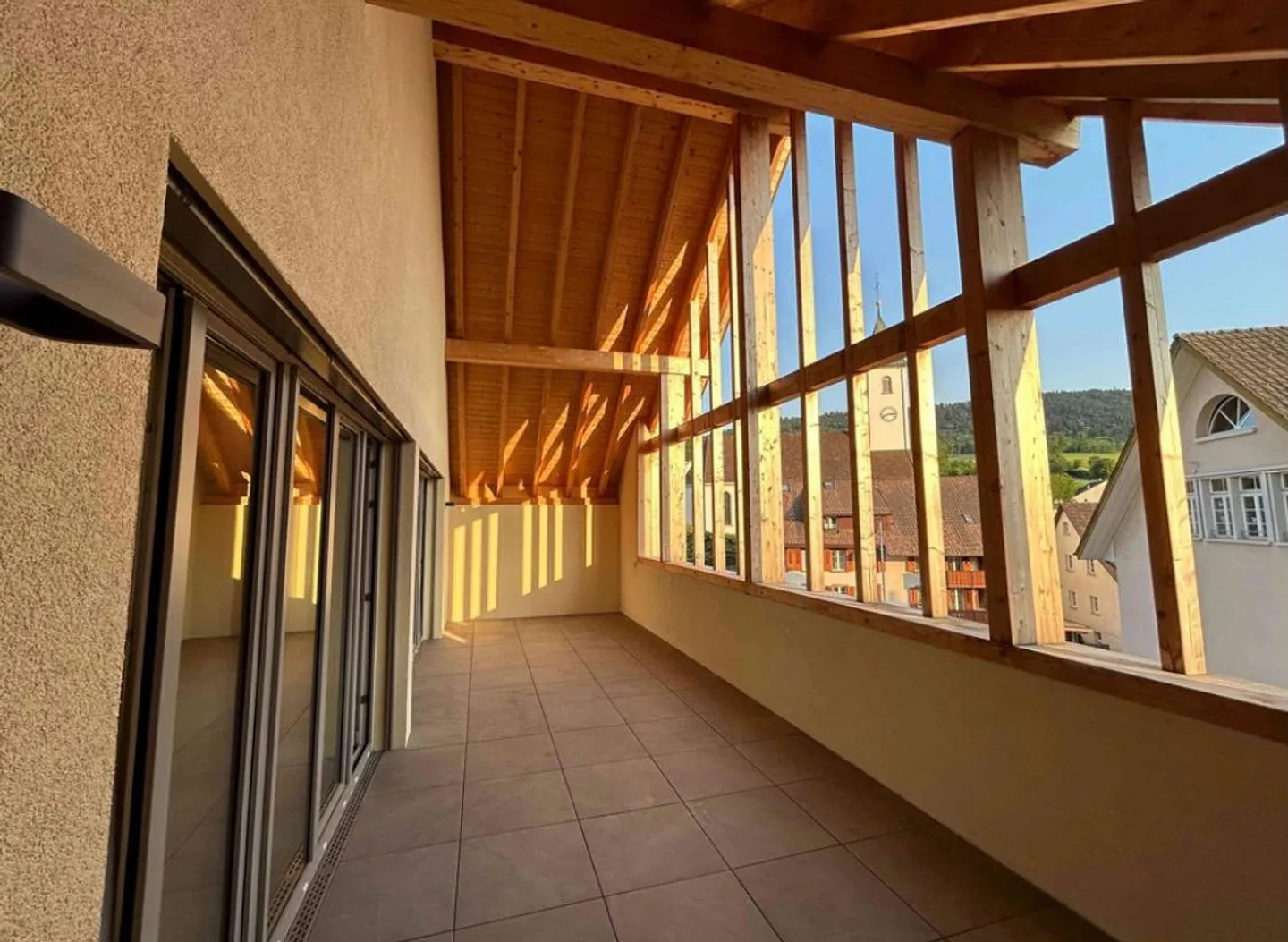 Looking for a new tenant: 2.5-room attic apartment with large balcony (Schupfart) - Photo 1 of 12