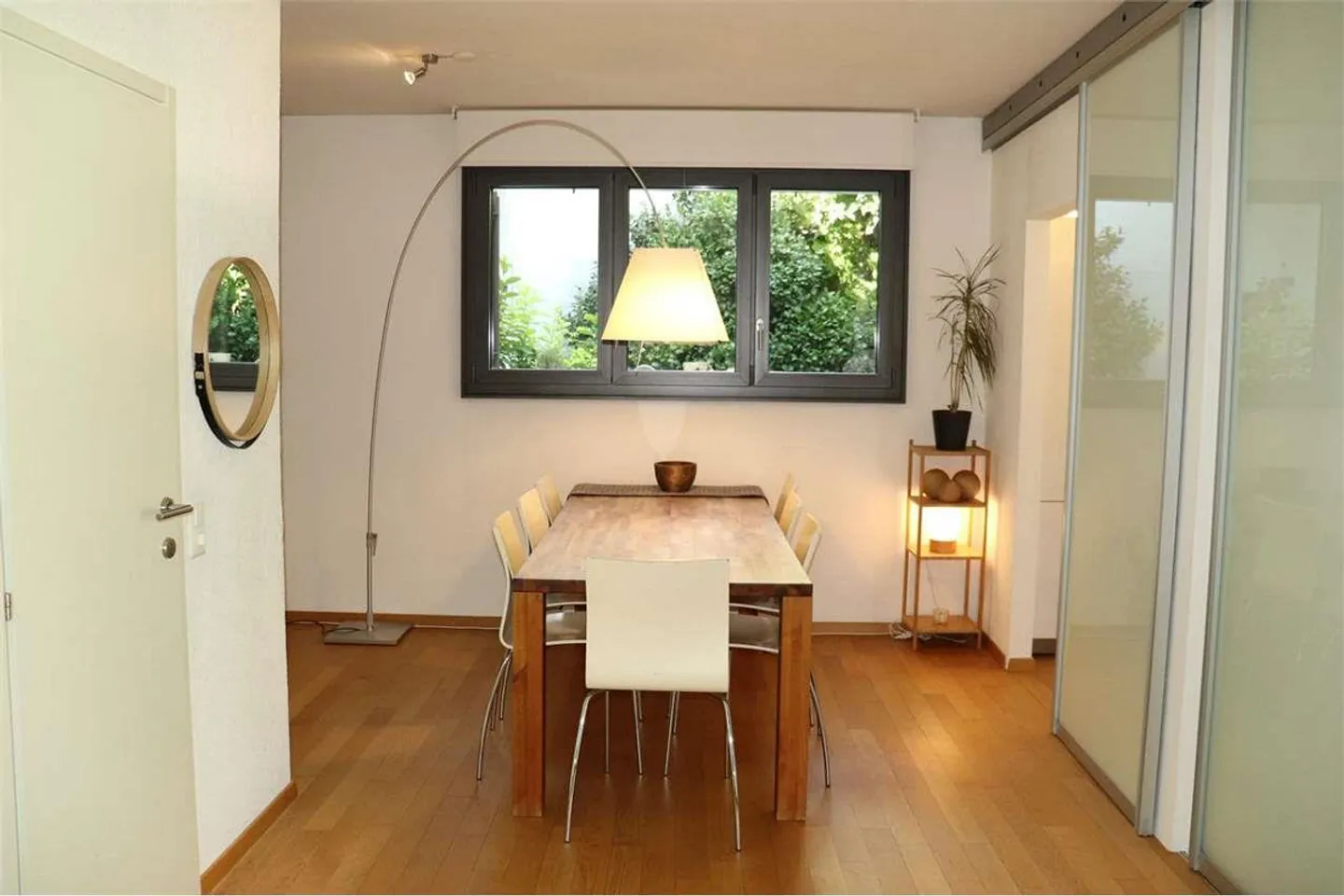 RIVA SAN VITALE : BELLE MAISON 5.5 CHAMBRES AVEC JARDIN - Photo 4 sur 13