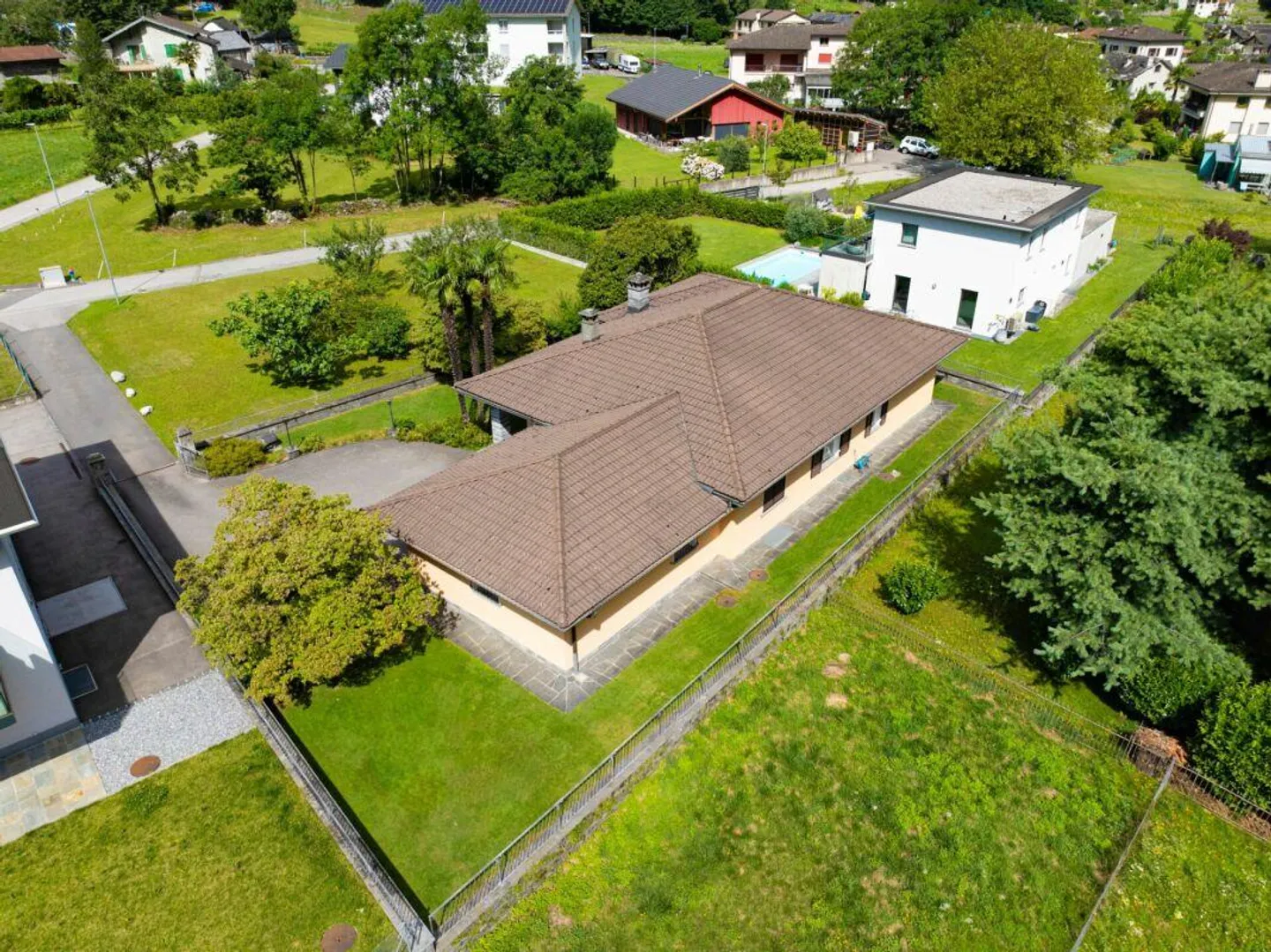 CEVIO - Enchanting house immersed in greenery - Photo 19 of 20