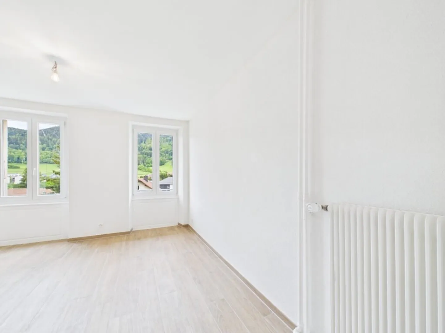 Wunderschöne 4,5 Zimmer Wohnung mit nach Süden ausgerichtetem Balkon - Foto 5 von 10