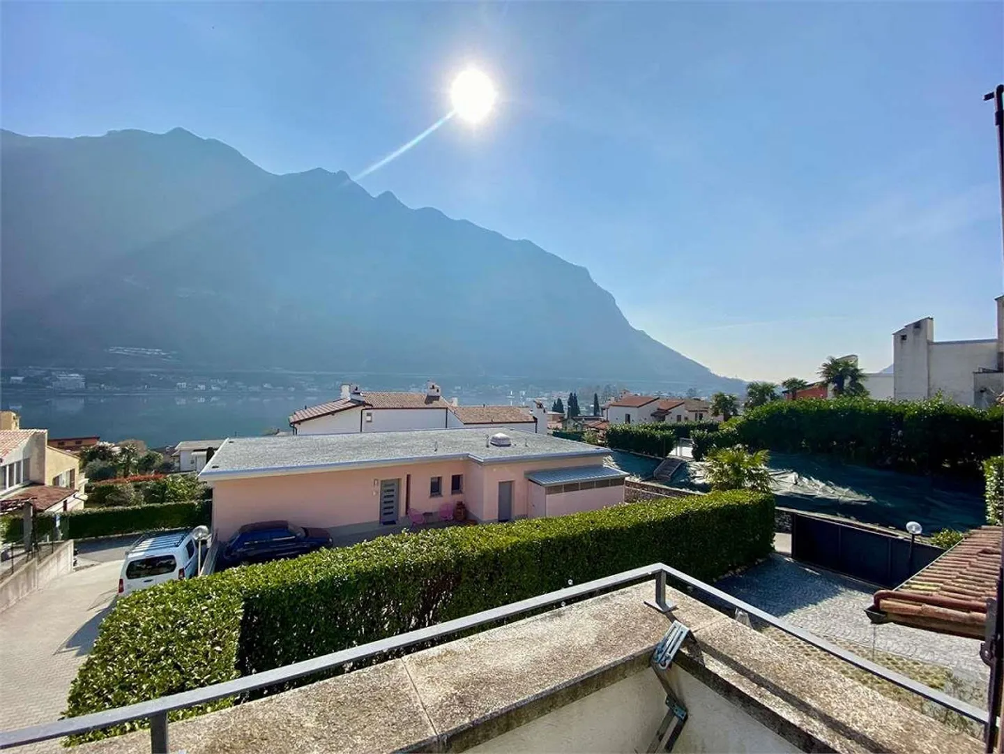 RIVA SAN VITALE : BELLE MAISON 5.5 CHAMBRES AVEC JARDIN - Photo 13 sur 13