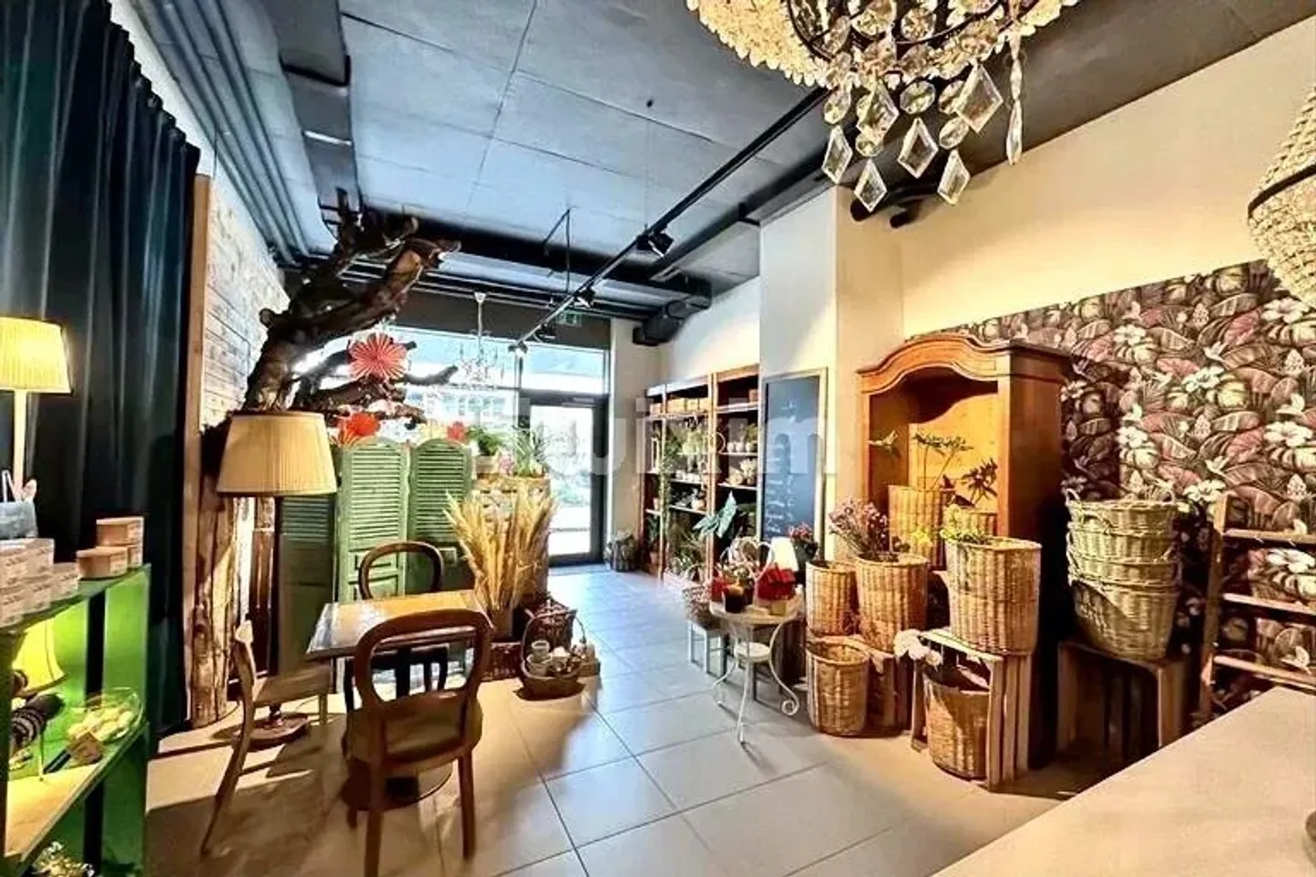 Vente - Boutique Meyrin  - Photo 2 sur 5