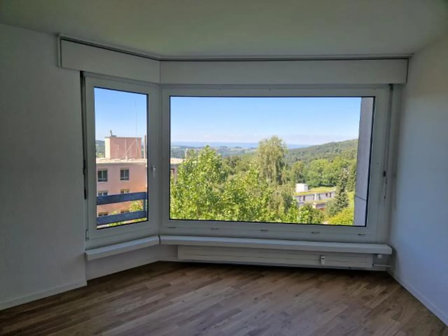 Bright 2-room apartment on the 4th floor in a quiet, city-close location - Photo 6 of 7