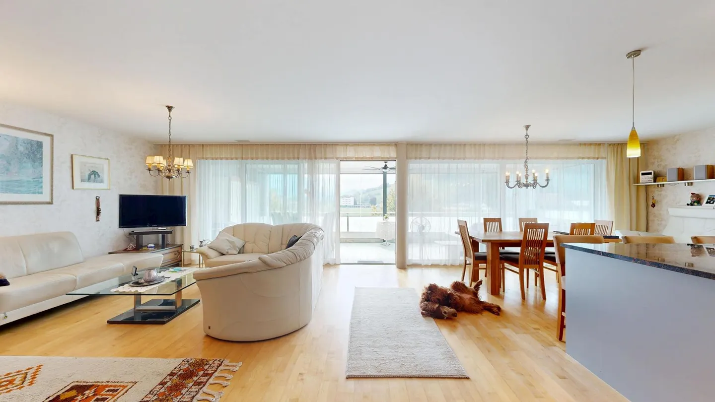 Grosszügige Wohnung mit Bergblick - Foto 5 von 17