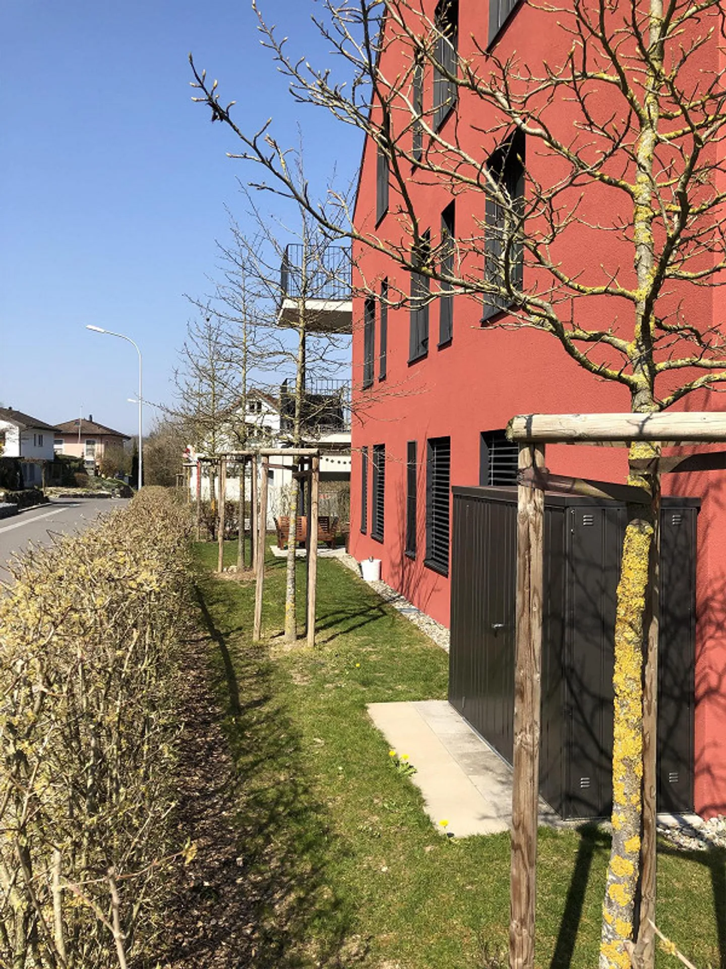 Appartamento giardino di 3,5 stanze di alta qualità con giardino privato spazioso. - Foto 10 di 12