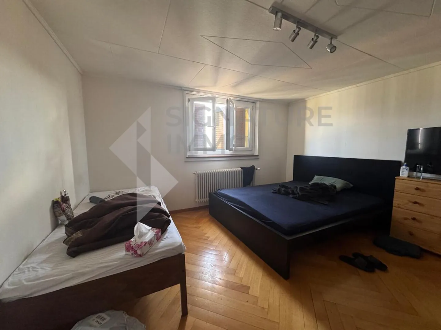 Zu verkaufen: Dachgeschosswohnung 1,5 Zimmer mit Potenzial 3,5 Zimmer in Bulle - Foto 6 von 8