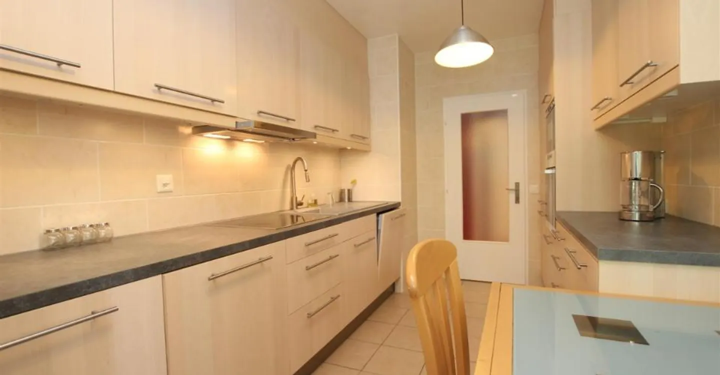 6-Zimmer-Wohnung - Foto 2 von 8