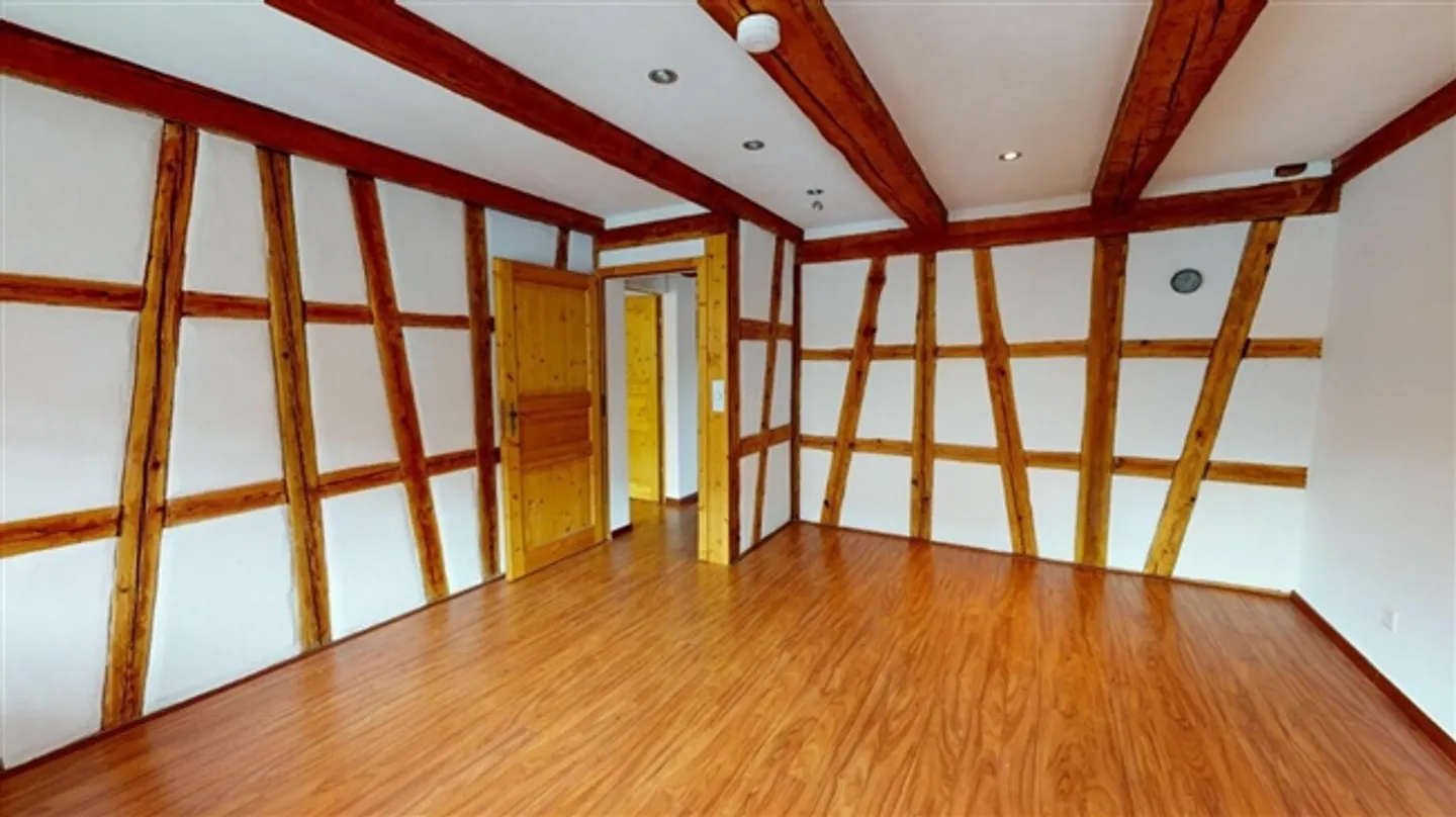 «6.5 Zimmer Bauernhaus in Rickenbach mit Scheune» - Foto 8 von 14