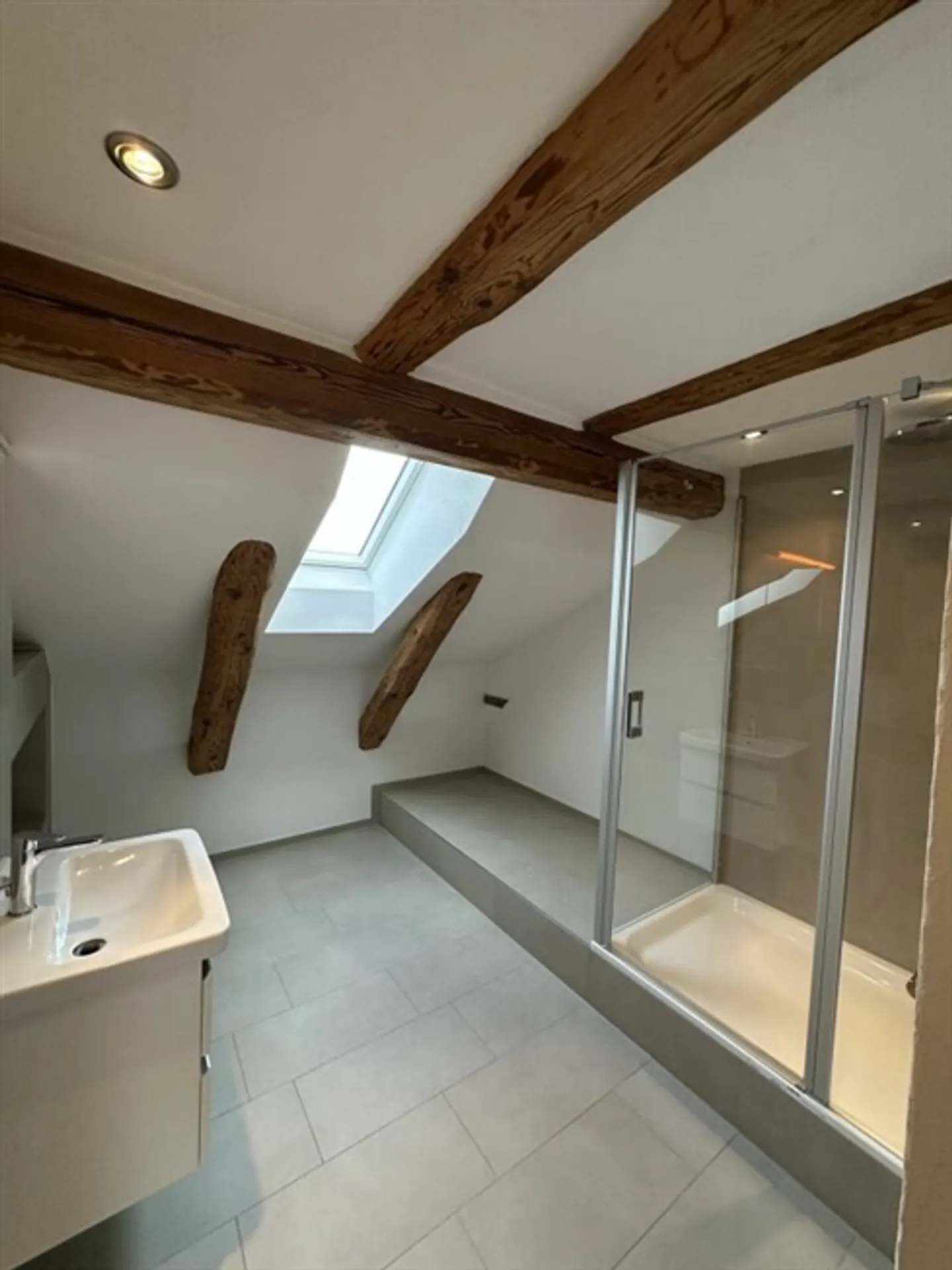 «6.5 Zimmer Bauernhaus in Rickenbach mit Scheune» - Foto 10 von 14