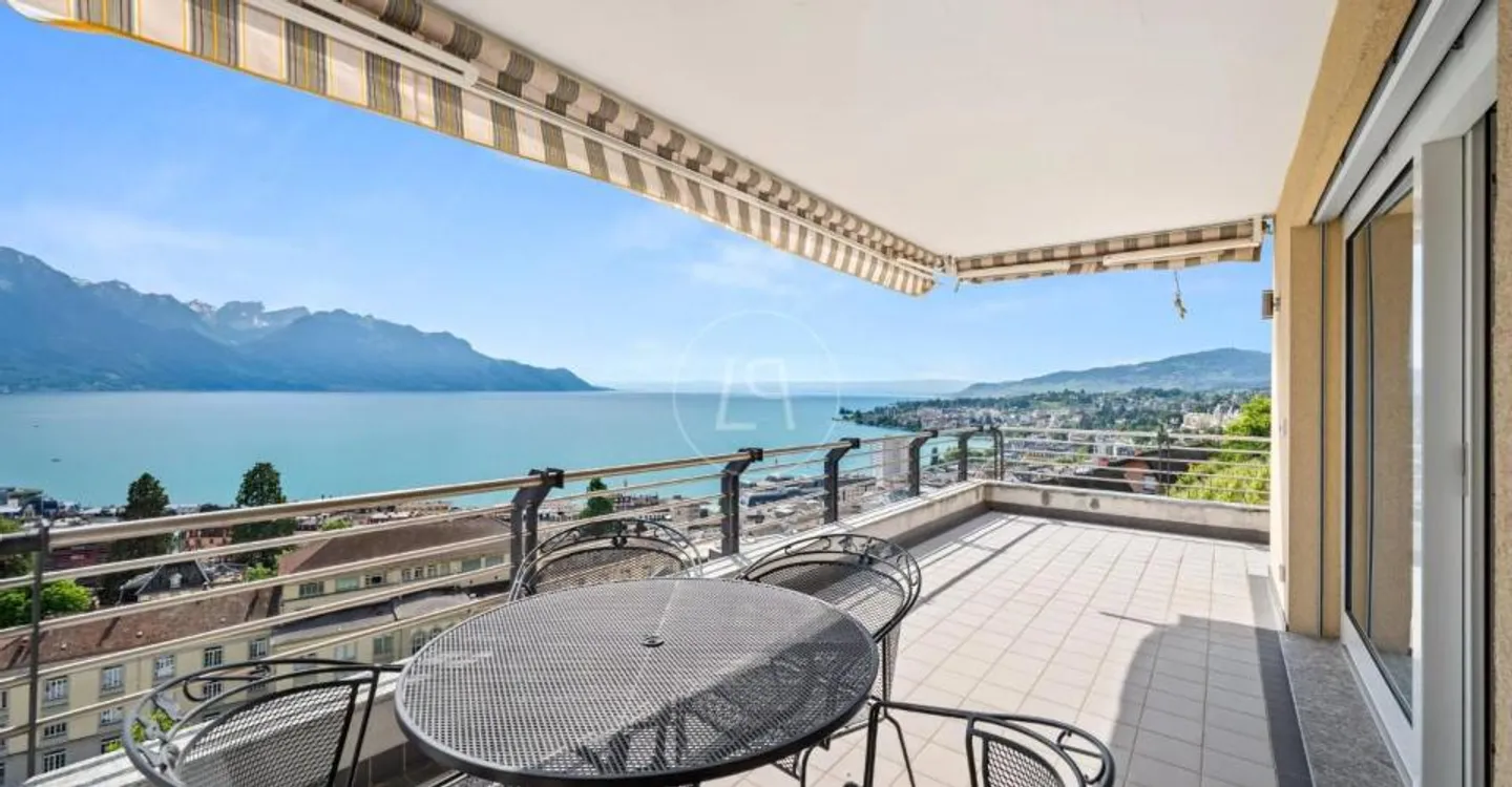 Superbo appartamento con vista panoramica situato a Montreux - Foto 10 di 12