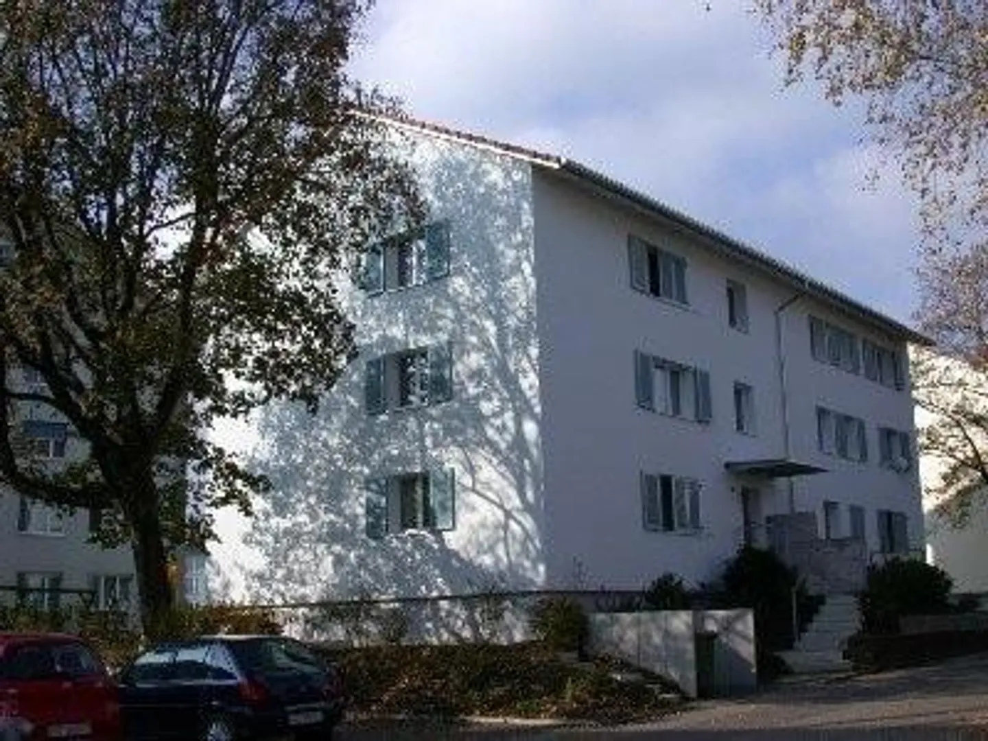 Bright 4-room apartment on the ground floor in Steinhausen - Photo 1 of 10