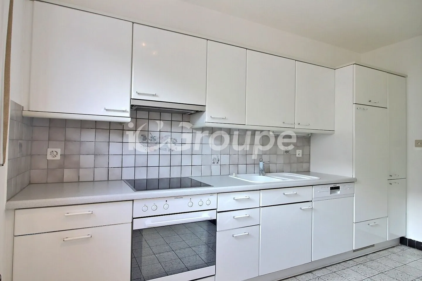 Magnifique appartement à louer à quelques pas du centre-ville de Sion. - Photo 3 sur 9