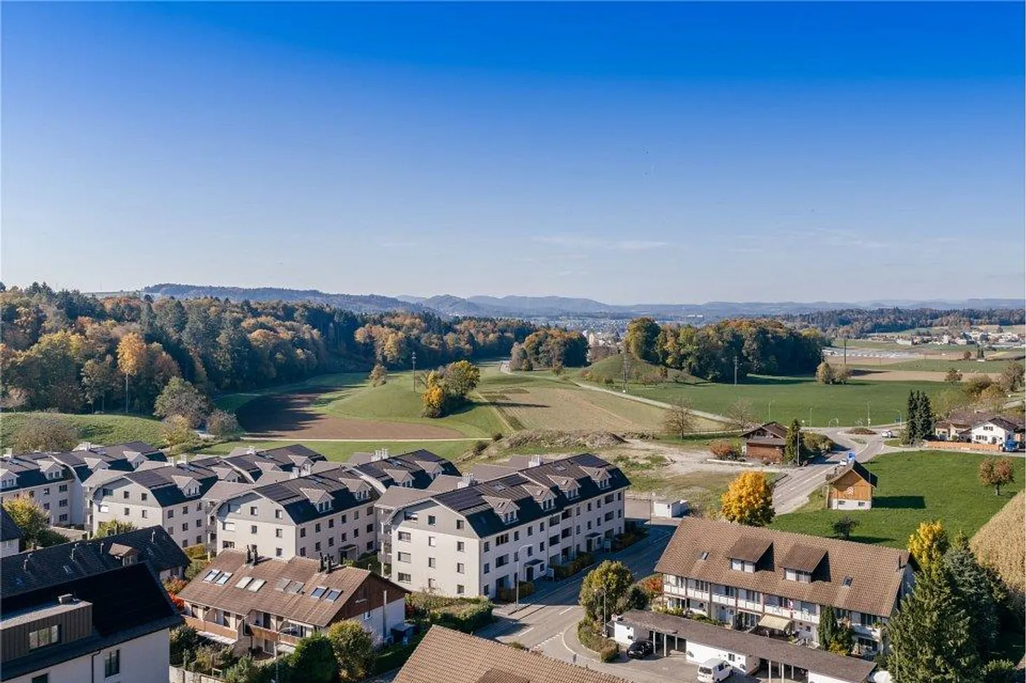 Vivere moderno - circondati dal verde e dalla vastità - Foto 6 di 13