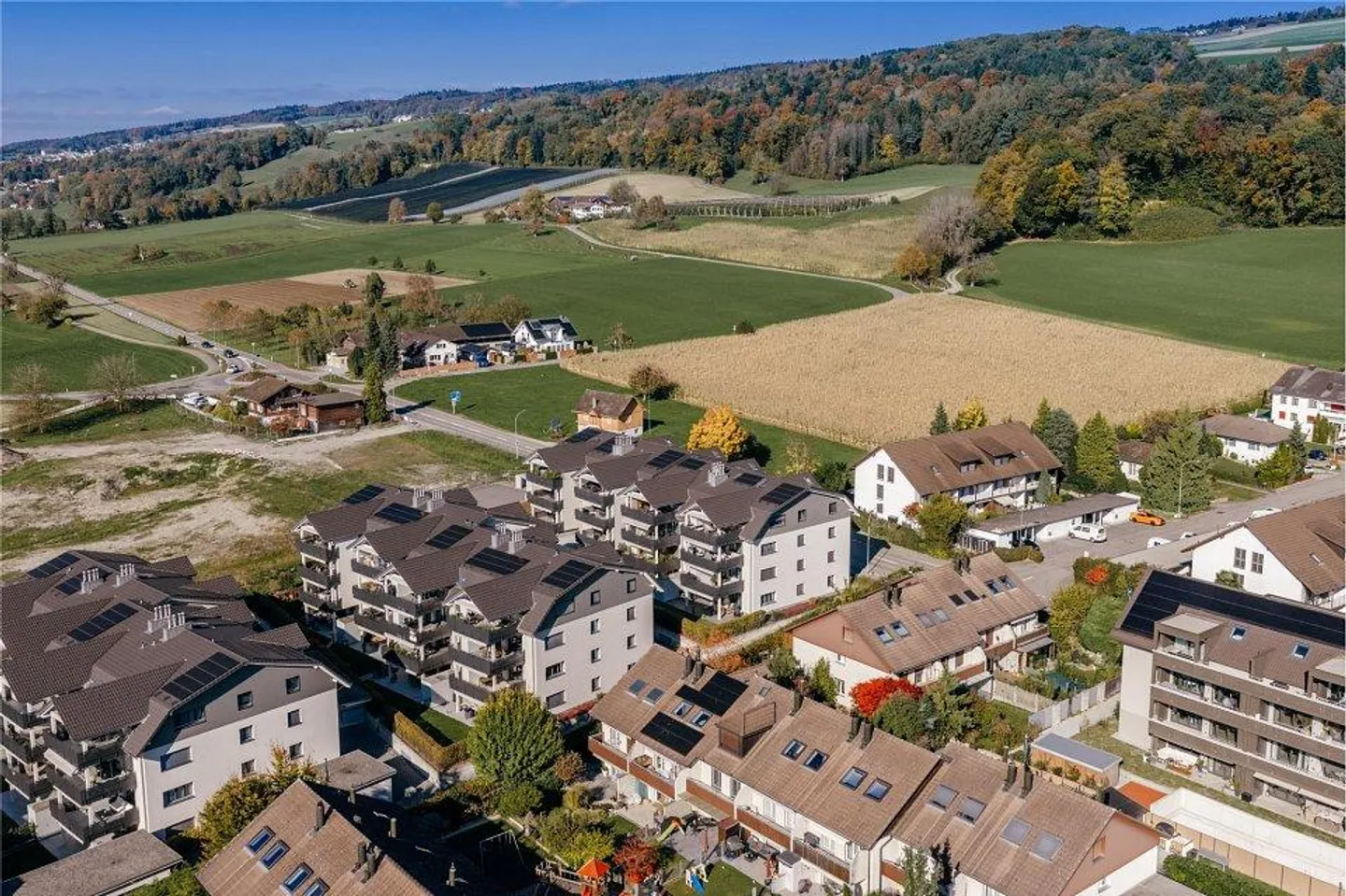 Vivere moderno - circondati dal verde e dalla vastità - Foto 8 di 13