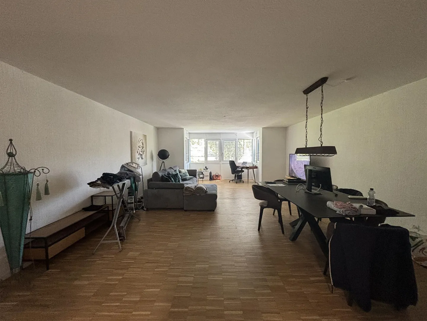 Appartement lumineux et rénové de 4,5 pièces au 1er étage - Photo 4 sur 12