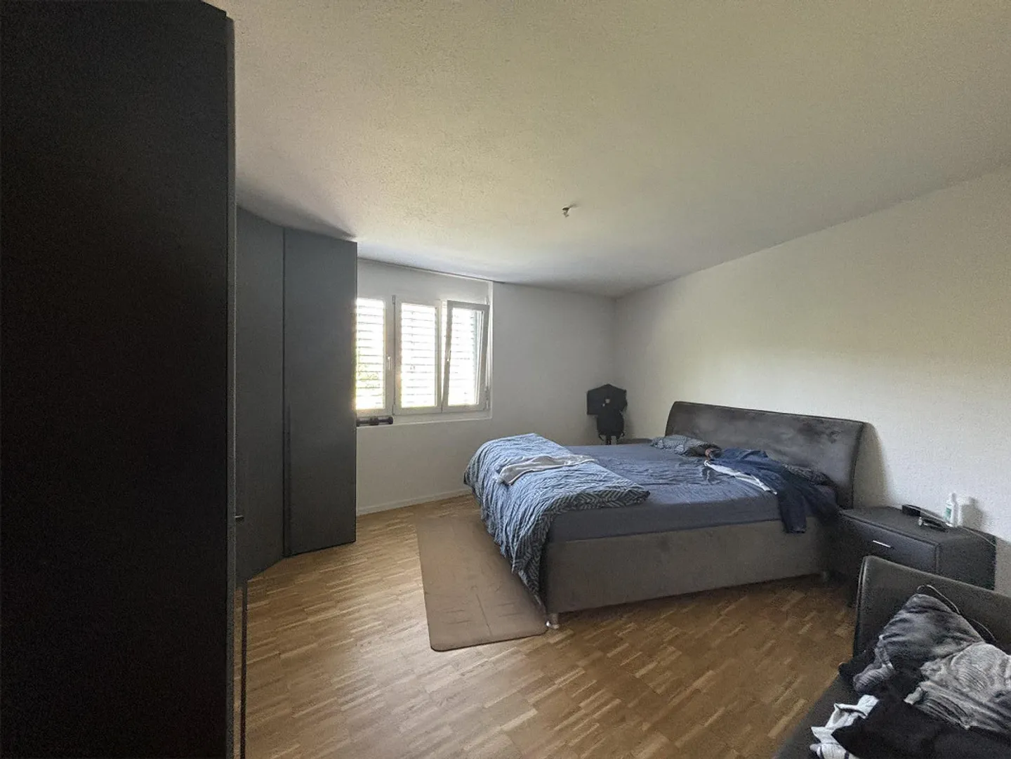 Appartement lumineux et rénové de 4,5 pièces au 1er étage - Photo 7 sur 12