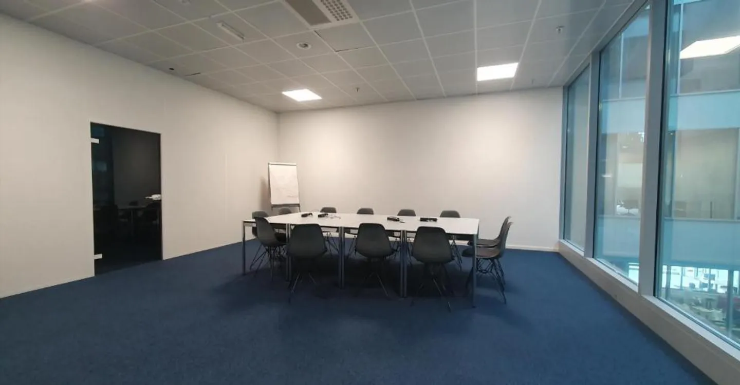 41 m2 Büro mit Gemeinschaftsbereichen - Foto 6 von 8