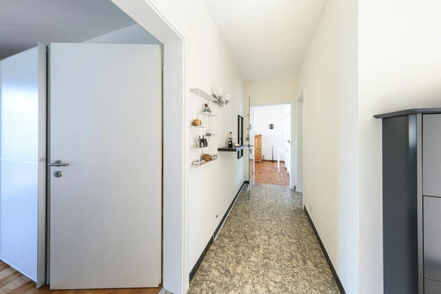 GORDEMO - Charming apartment with lake view - Photo 6 of 23