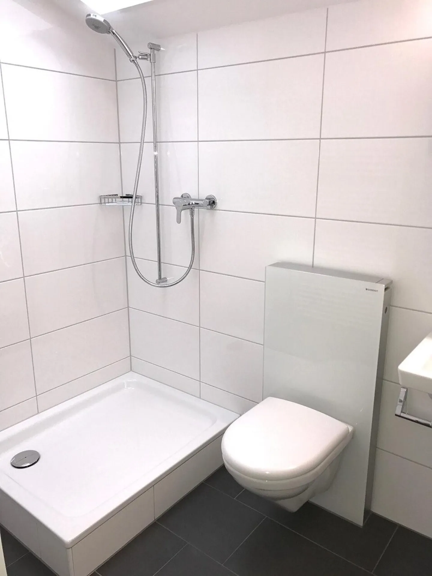 Modernes Studio an 22 m² im DG / 4. OG - Foto 4 von 6