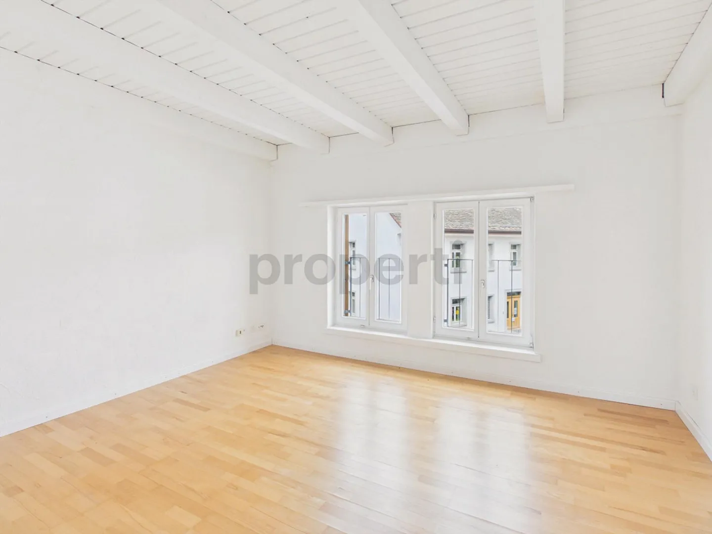Gemütliche 4.5-Zimmer-Dachwohnung mit Balkon in Beringen - Photo 9 of 16