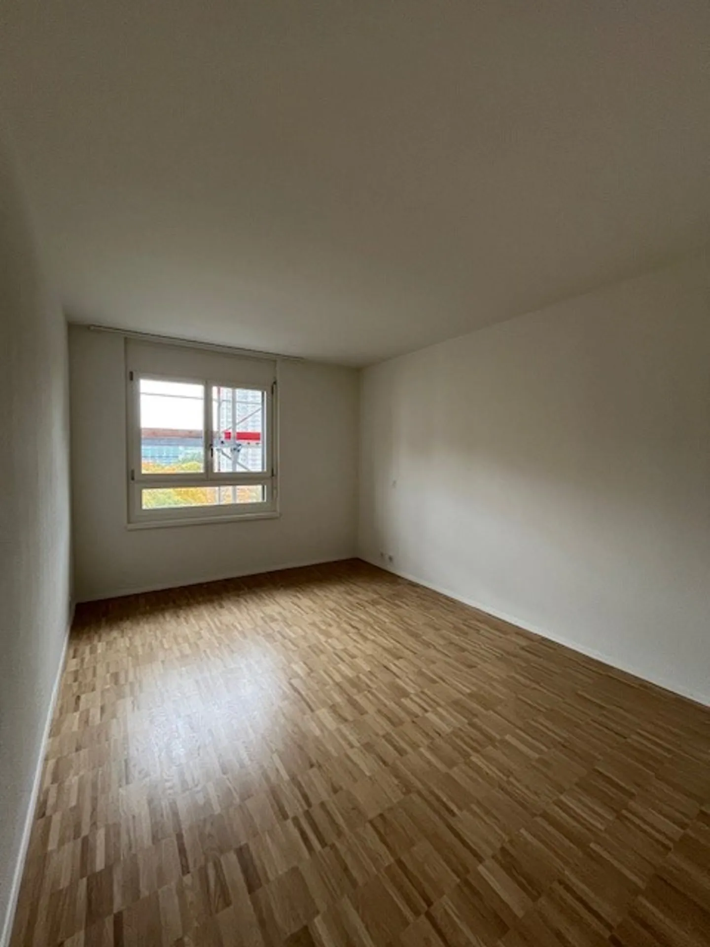 Kürzlich sanierte 2.5-Zimmerwohnung mit toller Aussicht zu vermieten! - Foto 4 von 6