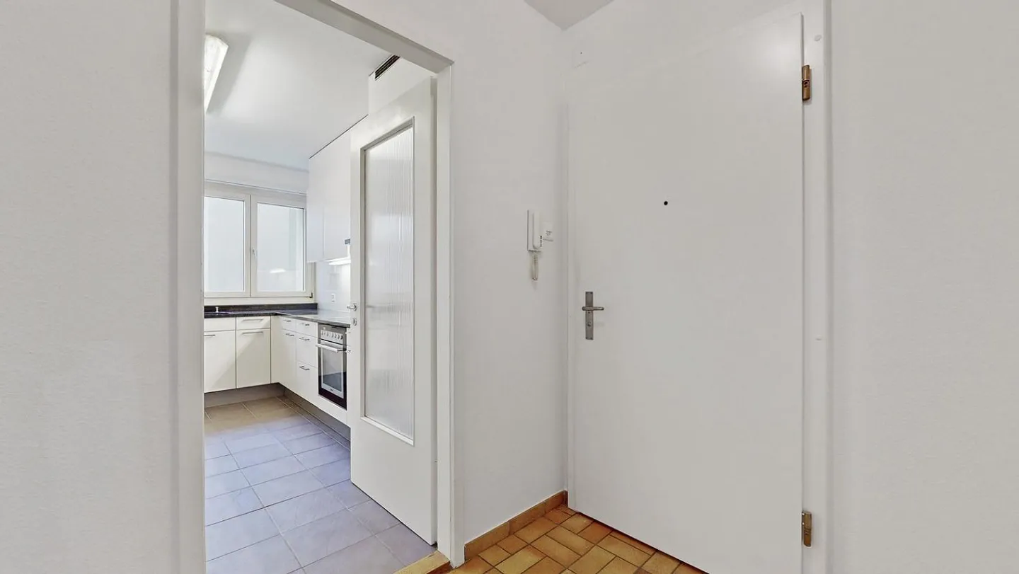 Apartment for rent - Photo 4 of 10