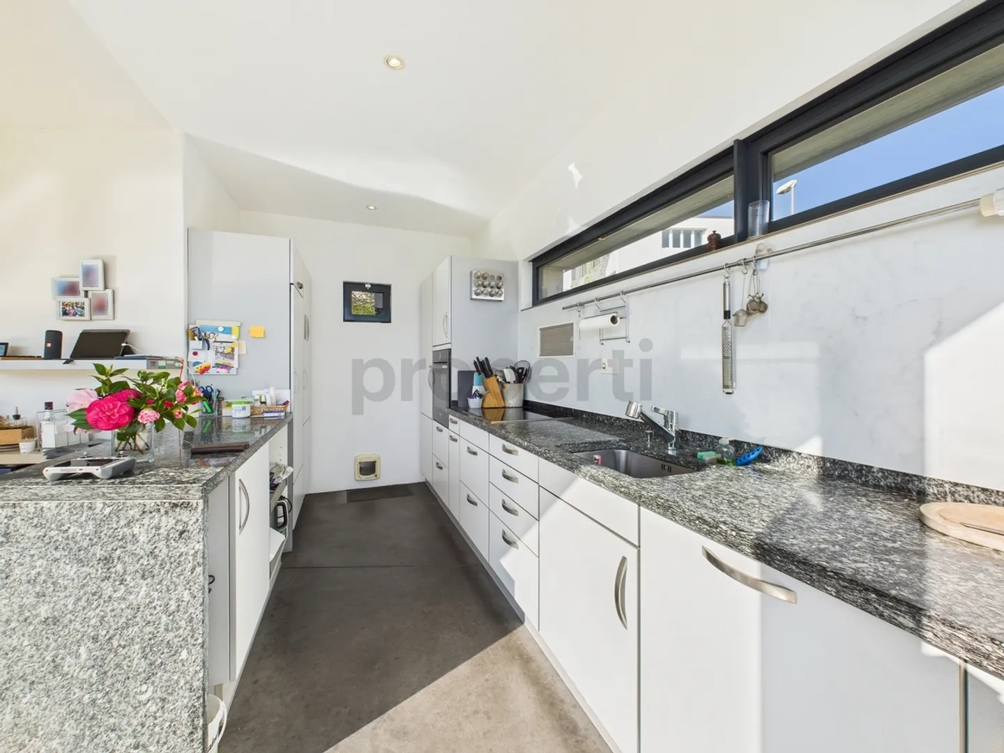 Moderne Oase mit atemberaubendem Seeblick - Foto 4 von 12