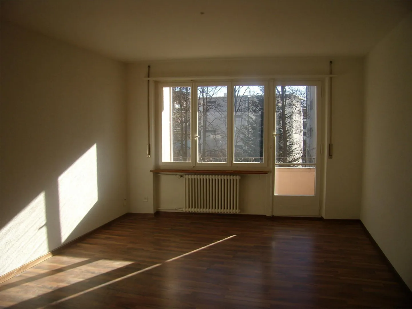 Appartement 3 pièces dans un emplacement central - Photo 1 sur 7